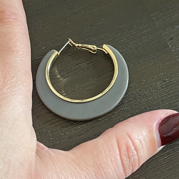 Combo - 2 pairs of earrings for the price of one - Picture 5 of 5